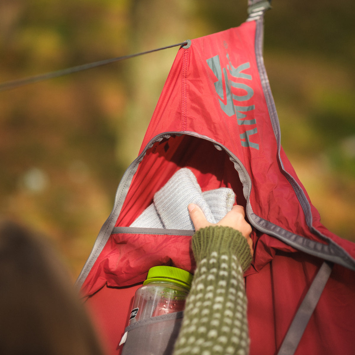 LW / Red / mobile